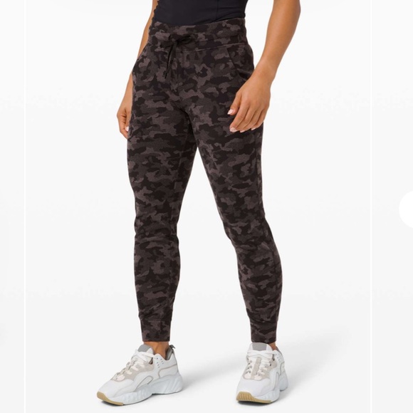 Lululemon Sz 6 Ready to Rulu Jogger in Heritage Camo Black Lunar Rock - Picture 3 of 16